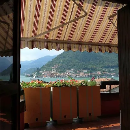 Borgo A Lago Sulzano Exterior photo
