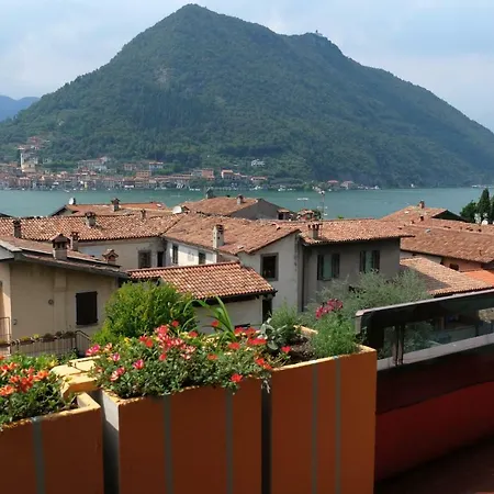 Borgo A Lago Sulzano Exterior photo